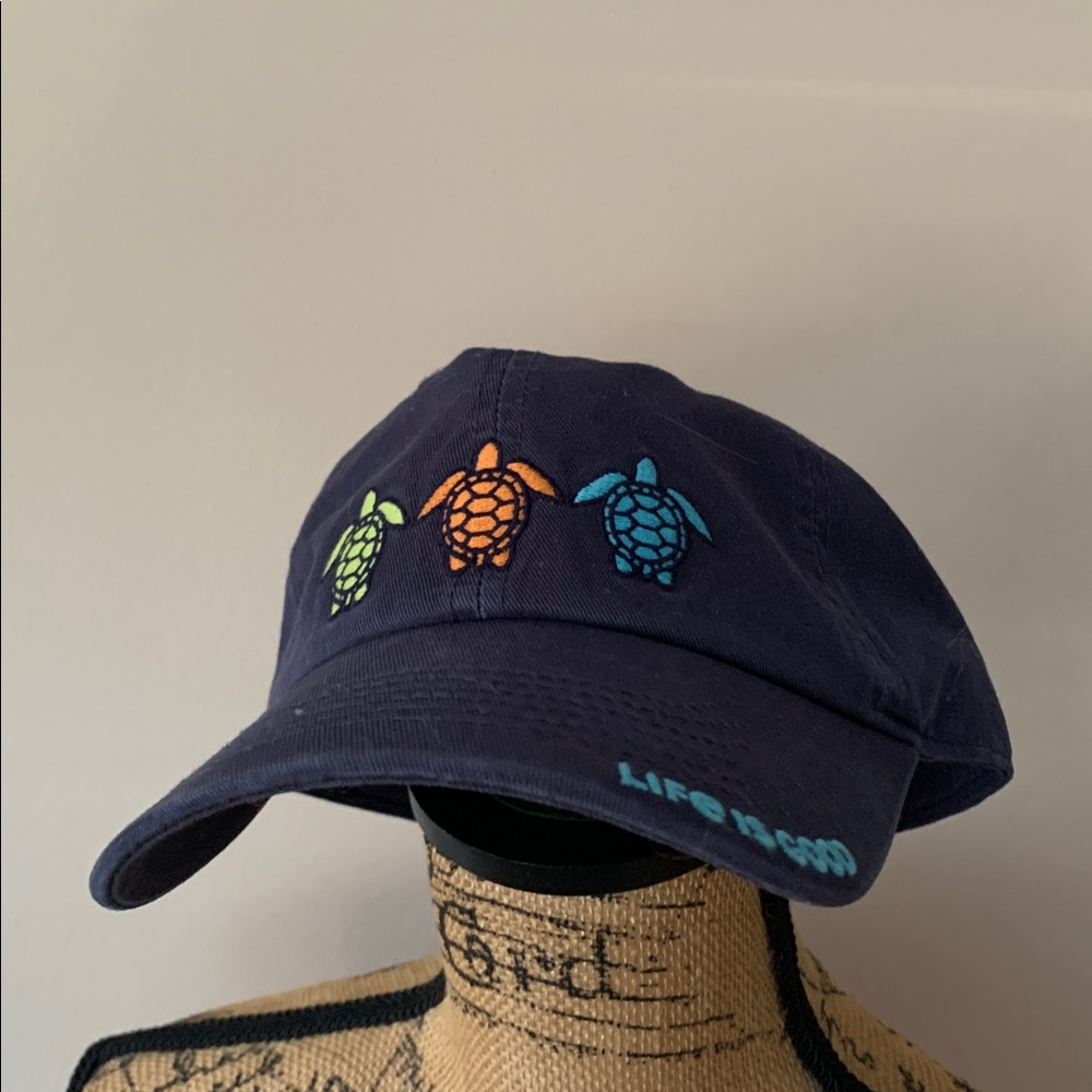 LIFE IS GOOD embroided “Tres turtles” dark blue cotton adjustable closure NWT